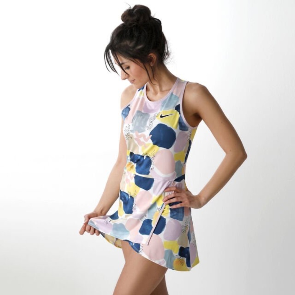 New NIKE abstract print mini DRESS “POP OF COLOR” - Picture 2 of 9